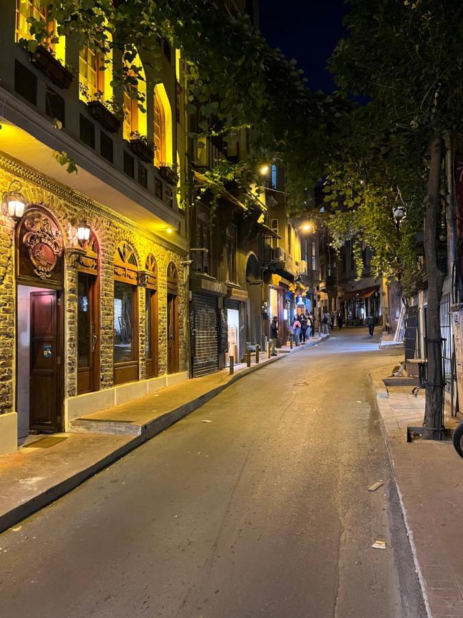 Apartament Centrally Located, 2+1 House In Taksim, Cihangir Stambuł Zewnętrze zdjęcie