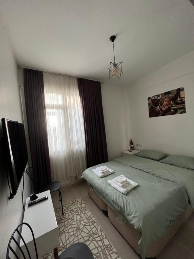 Apartament Centrally Located, 2+1 House In Taksim, Cihangir Stambuł Zewnętrze zdjęcie